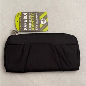 Travelon RFID black travel zip around travel wallet